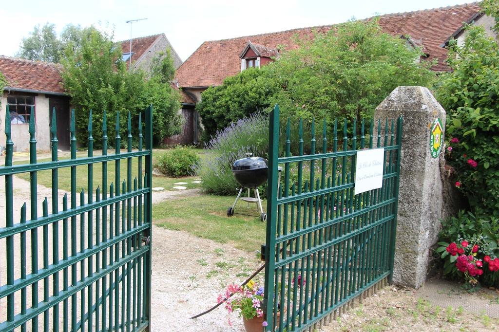 Le Clos De Chatres Oisly Luaran gambar